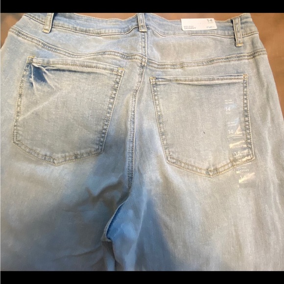 NEW Rue 21 Mid Rise Skinny - Picture 2 of 4